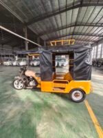 Basic 150cc two-row tuktuk - Image 10